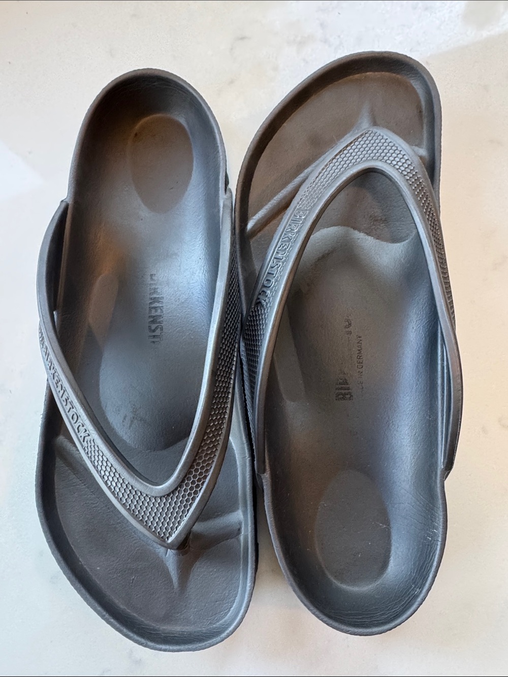 Birkenstock Honolulu EVA Black Flip Flops size 41/women’s 10-10.5/ men’s 8-8.5
